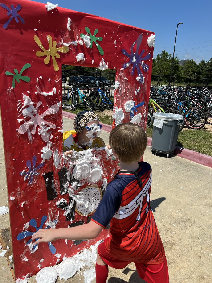 Mrs. Kitchen tweet media