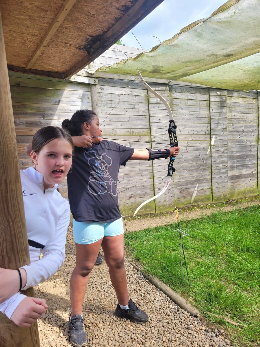 Anne-Lise Froy tweet media