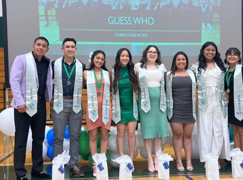 MSynergi4's tweet photo. Congratulations to our Graduating Class of 2023 🎓 What a beautiful night well spent celebrating their accomplishments and watching them receive their graduation stoles 😍 We look forward to seeing all each one of you will accomplish! #STEMeducation #STEMfamily ⚛️💚 https://t.co/qk7ycWllCC