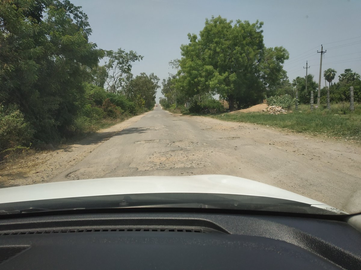 ANUPPALADI's tweet photo. It comes under RAICHUR Rural constituency # Please advice to take some action n do the best tar road https://t.co/ZNifXGtyFR