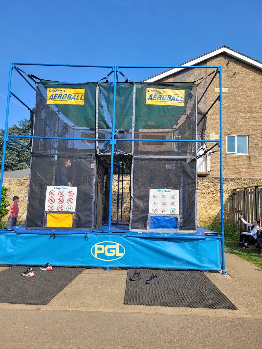 Anne-Lise Froy tweet media