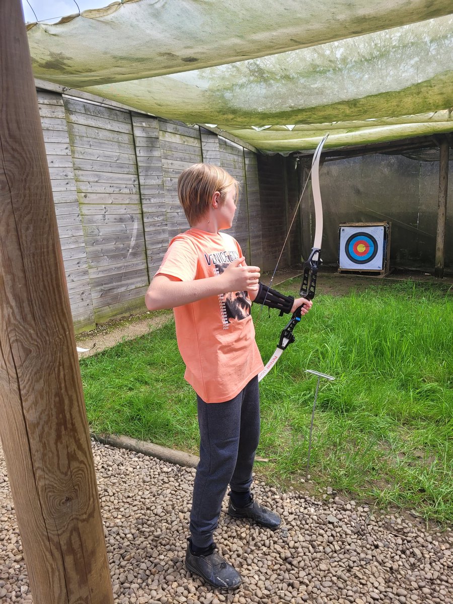 Anne-Lise Froy tweet media