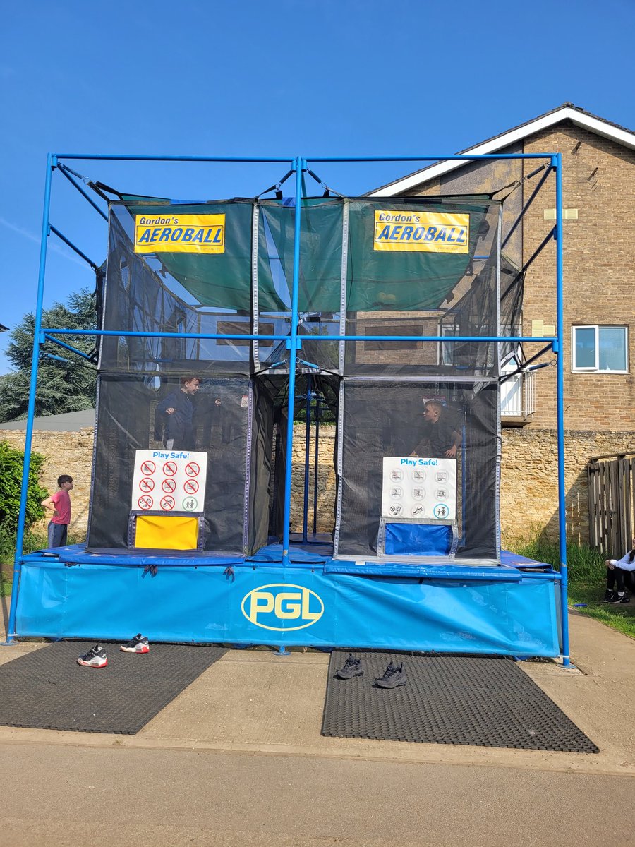 Anne-Lise Froy tweet media