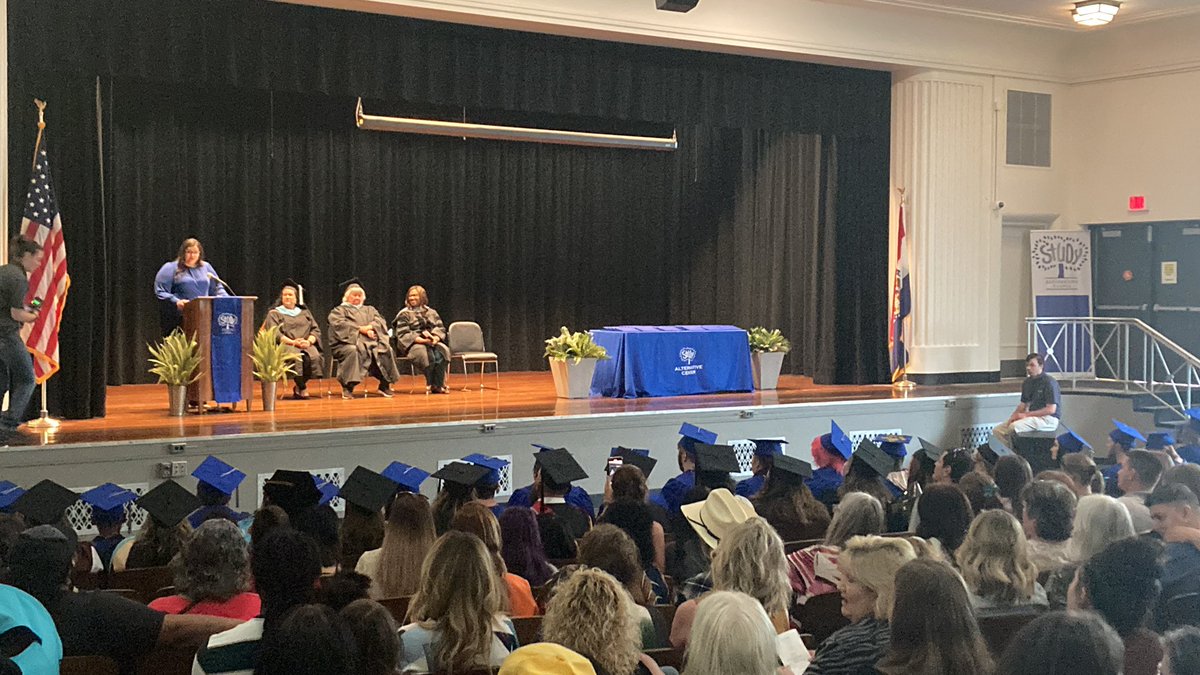 Proud of the <a href="/StudyAltCenter/">Study Alternative Center</a> graduates and all their hard work 🎓
<a href="/officialSPS/">Springfield Public Schools</a> 
<a href="/benverharris/">Brandy Harris(Enver)</a> 🤍