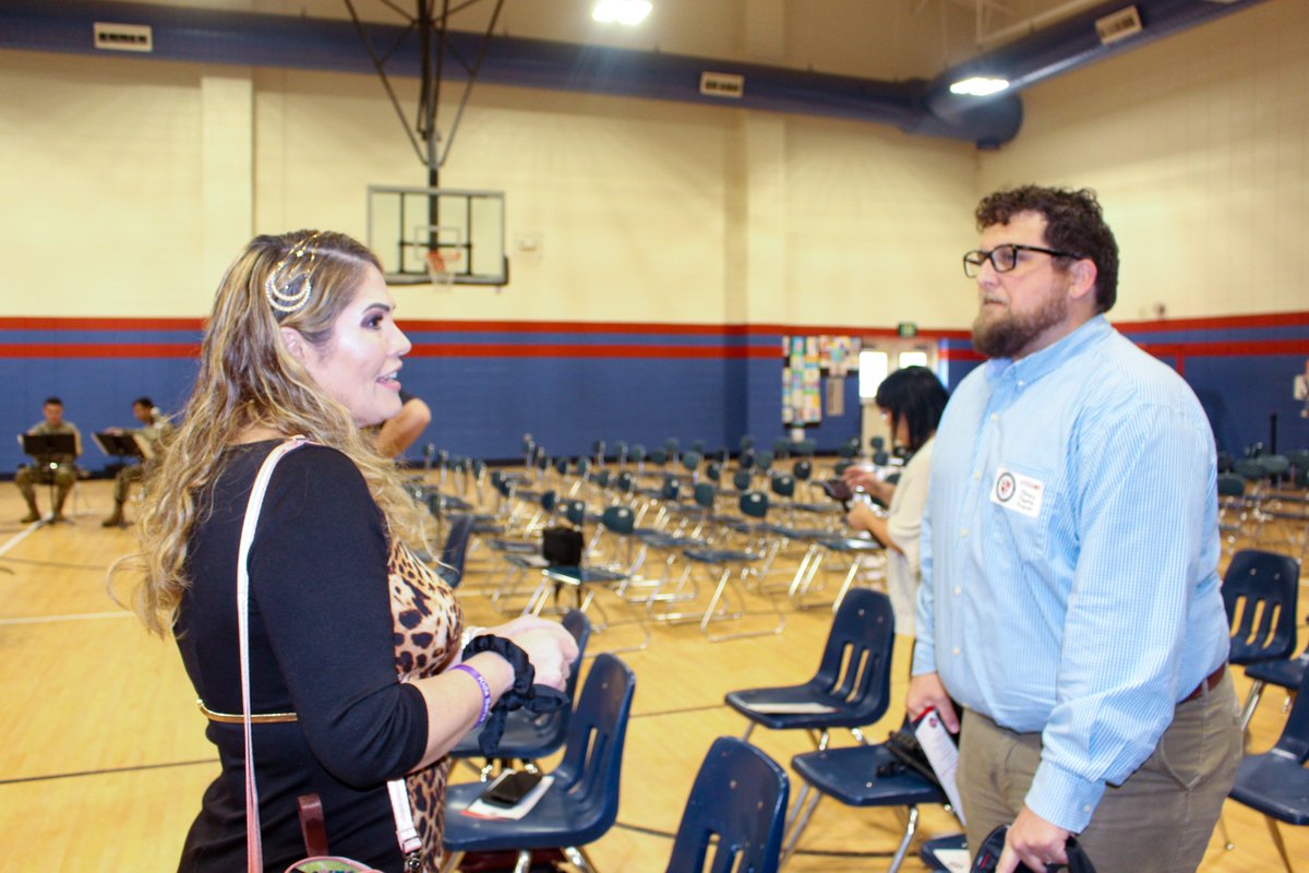 georgiadeptofed's tweet image. Monday, Superintendent Woods visited Frank Long Elementary School (@FLE_Explorers) in the @LibertyCoSchool System to present a 2022-2023 Military Flagship School Award. Congratulations, FLES!
More photos: flic.kr/s/aHBqjADZUJ.  
Full press release: bit.ly/2023MilitaryFl…….