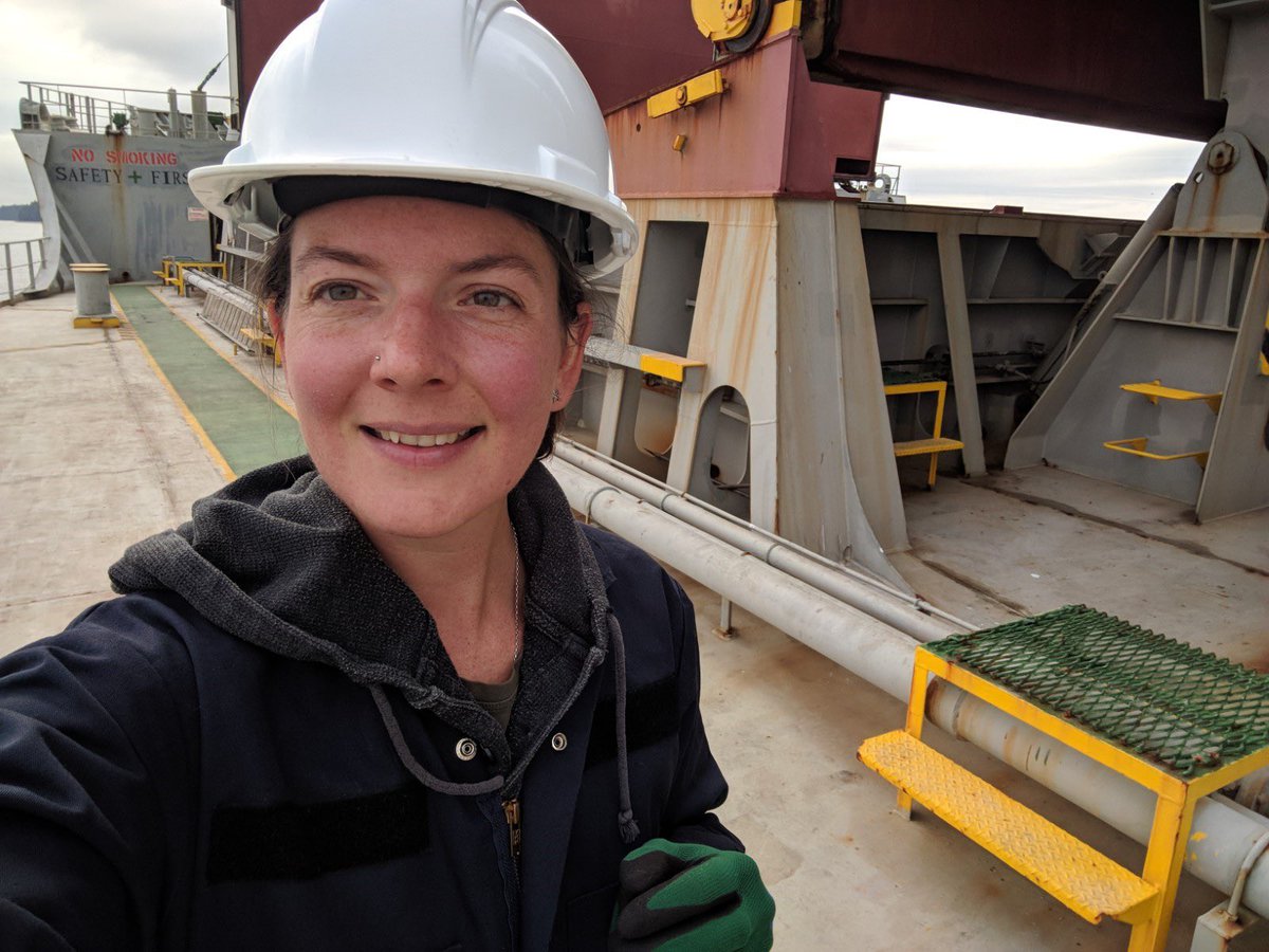 Jackie Grant is a @Transport_gc  Senior Marine Inspector working in #Nanaimo. She inspects different types of vessels -- from tugs to passenger boats to cargo ships to fishing vessels -- to improve #MarineSafety 🌊  #WomenInMaritimeDay @IMOHQ