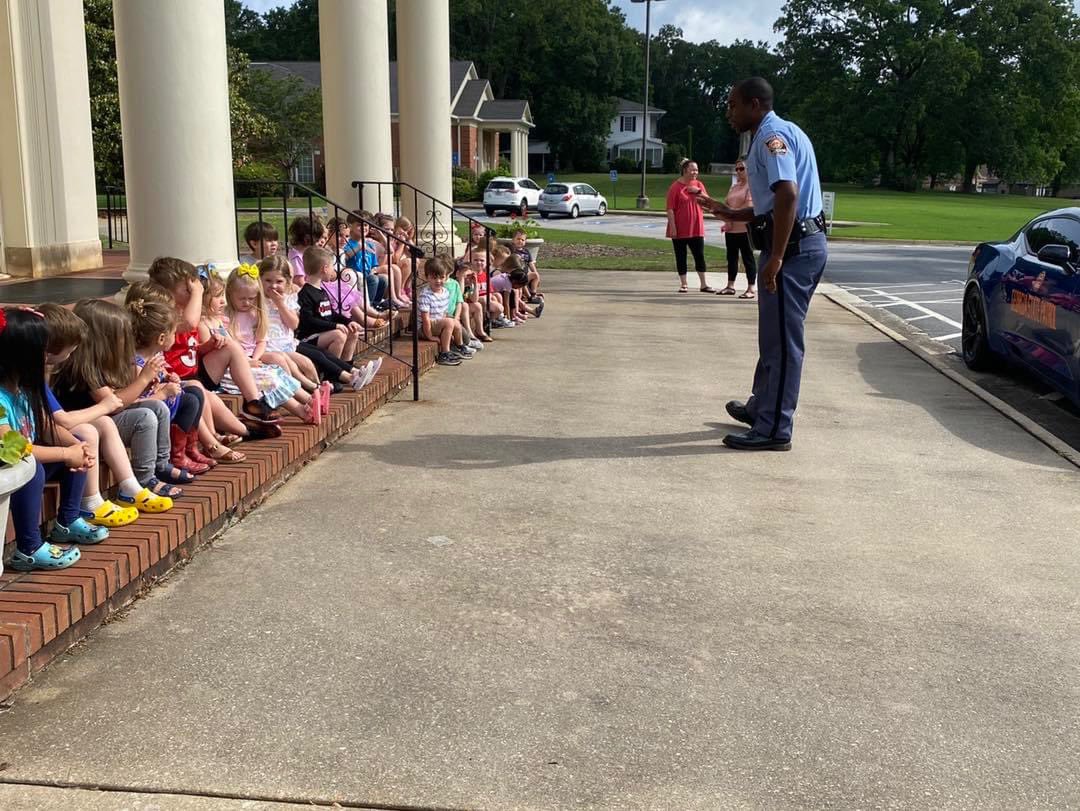 TFC Osuegbu (Post 32- Athens) recently had the pleasure of explaining the job duties of a State Trooper to the Preschool students at the Winder First United Methodist Church. Hopefully, we will have a future Trooper in this great class. #gatrooper #gsp