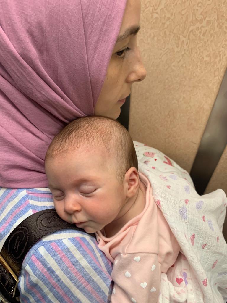 Rahat uyuyabiliyor musunuz?
O daha 10 aylık ve hiç rahat değil...
OnAylıkKübra cezaevinde