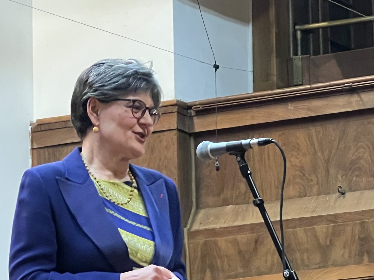 Belgrade, Kolarča auditorium : concert for the 60th anniversary of ⁦<a href="/europanostra/">Europa Nostra</a>⁩. Our Secretary General, Sneska Quaedvlieg-Mihailović, welcomes the musicians of the European Youth Orchestra. ⁦<a href="/EUYOtweets/">EUYO - European Union Youth Orchestra</a>⁩ ⁦<a href="/SneskaEN/">Sneška Quaedvlieg-Mihailović</a>⁩