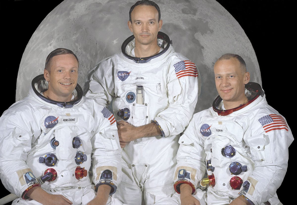 Am 20. Juli 1969 betrat Neil Armstrong als erster Mensch den Mond. Er wurde von Edwin Aldrin begleitet, während Michael Collins im Kommandomodul blieb. #Mondlandung #Apollo11 #Raumfahrt