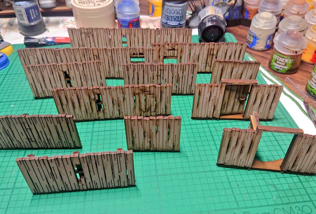 Some more #WildWest #TabletopTerrain 4Ground modular fencing #WhatACowboy #DeadMansHand