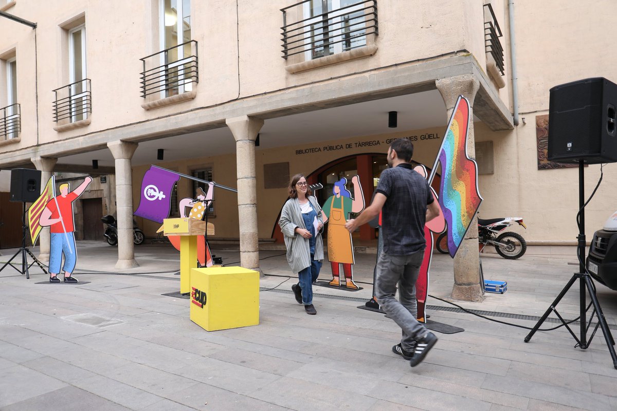 cupnacional's tweet photo. ⬜ Avui a #Tàrrega🏃 amb @LaiiaRecasens, @aramateix i @pjuvilla on l'any que ve acaba la concessió d'@Agbar:

"Tot el que no sigui gestió pública de l'aigua és empantanarse en cuentos neoliberals" 💥💬 https://t.co/ncT7Fd77OE