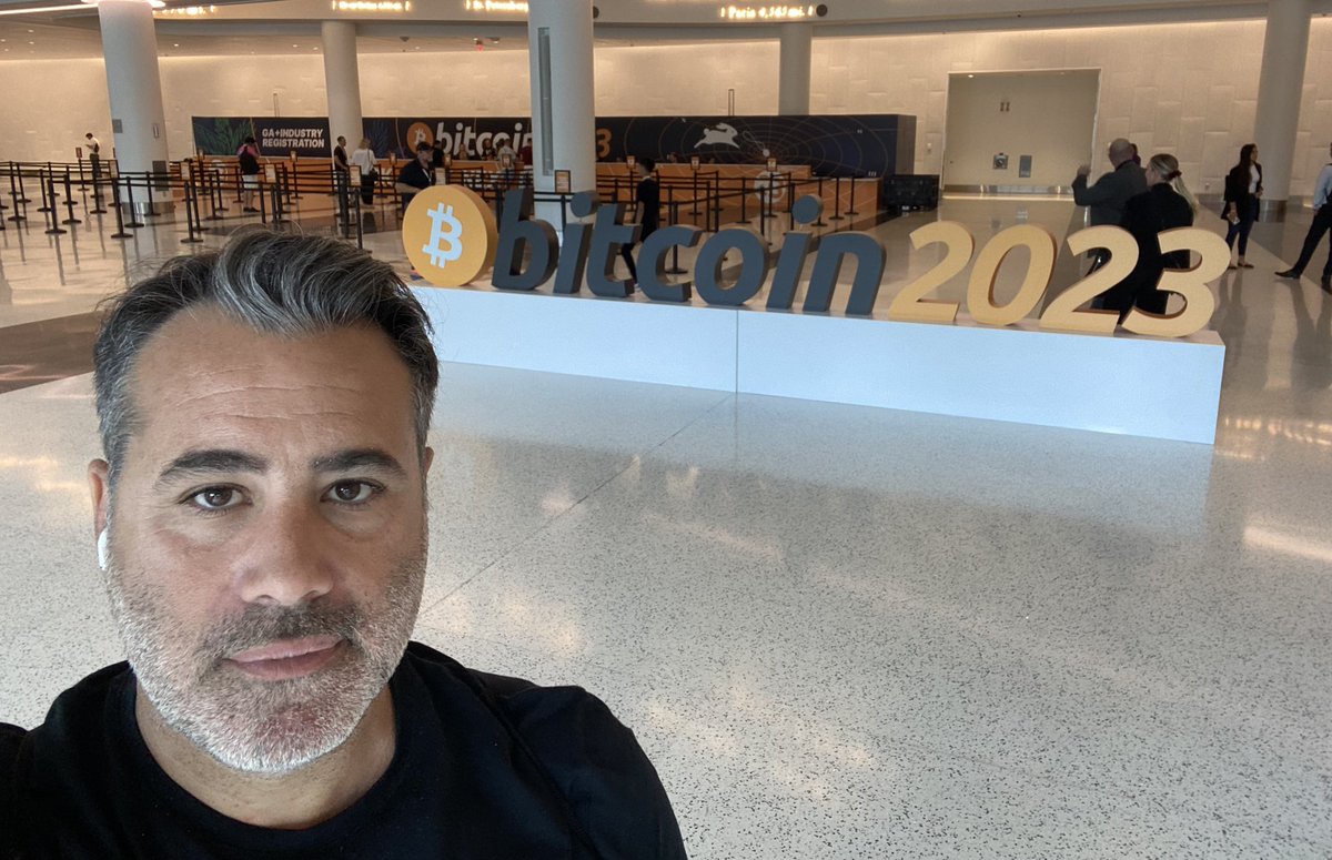 Walter Salama tweet media