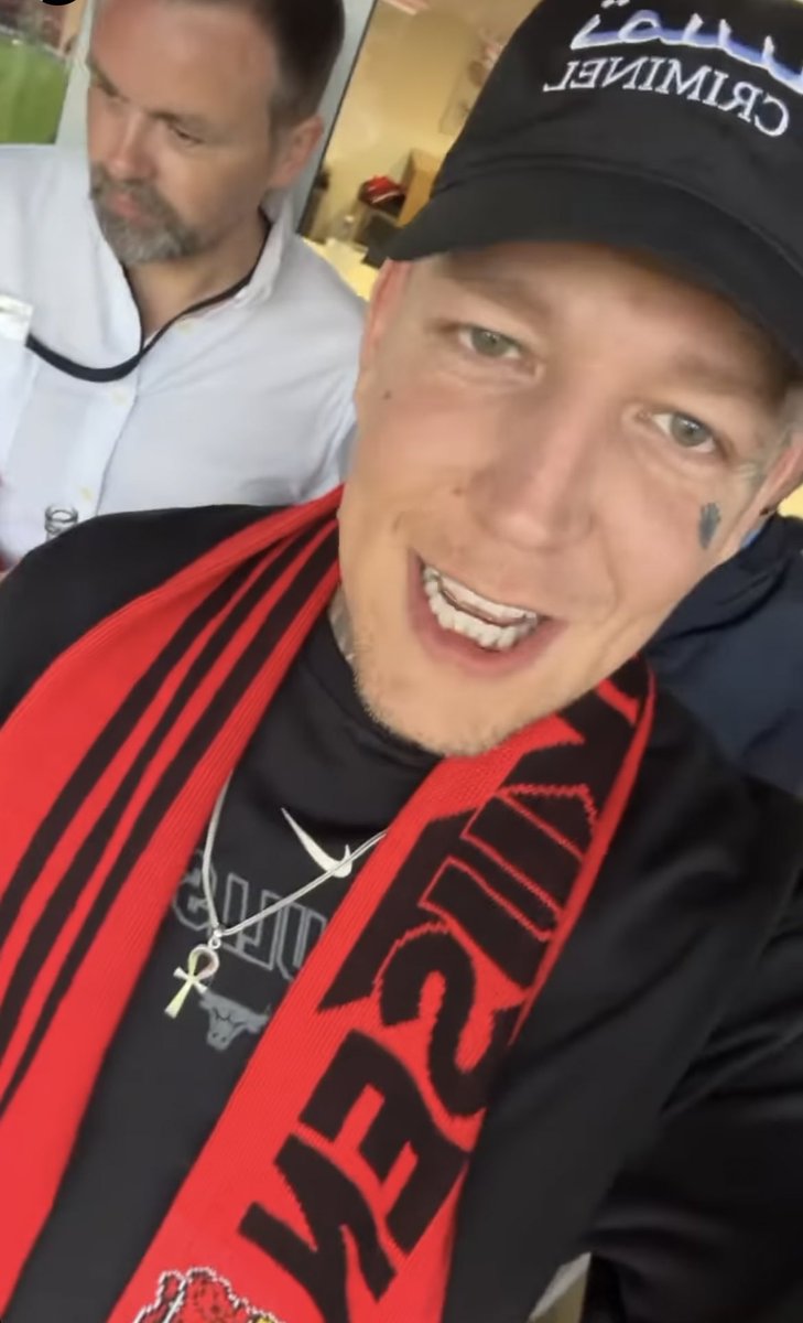 HSPLP Stefan on Twitter "Typischer Leverkusen Ultra"