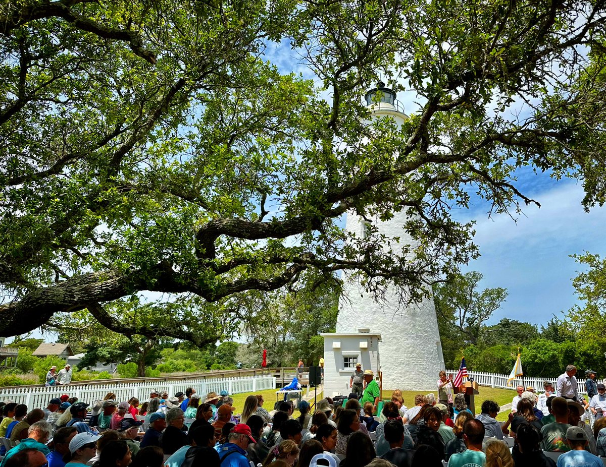 Happy 200th birthday to the #Ocracoke Light Station! #ocracokeisland #hydecountync #nc