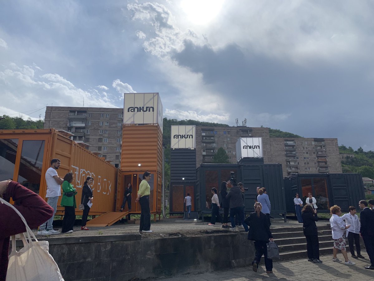 DKAmbGeorgia's tweet image. Today was my first time in #Kapan 🇦🇲 but not the last! Amazed by the beauty of the region, the warmth and resilience of the people and to share a day with my colleagues promoting the relations between #Syunik and the EU 🇪🇺🇪🇺🇩🇰🇩🇰🇦🇲🇦🇲 ⁦@EU_Armenia⁩ ⁦@awiktorin⁩