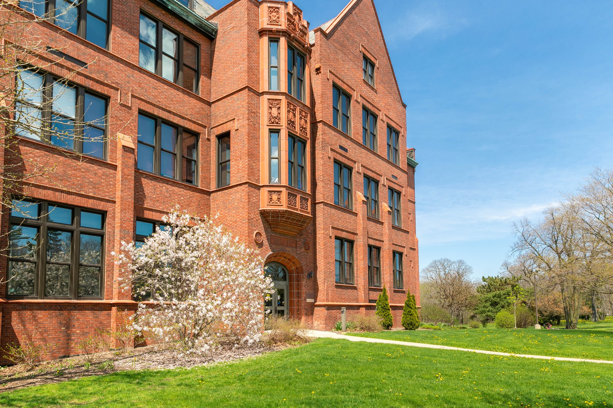 UWMilwaukee on Twitter "Summer Break is right around the corner