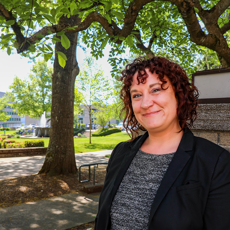 OEMBA's tweet image. OHSU has promoted Kelsey Huwaldt, MBA &apos;16. Her new title is Director, Internal Communications. Congratulations Kelsey! 💚💛🦆💚💛🦆

#OEMBAproud #class30 #careerjourney #leadership #OregonExecutiveMBA #EMBA #Portland #MBA #Oregon @OHSUNews