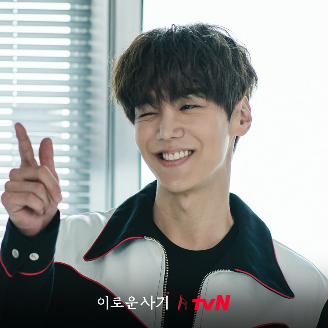 Ro-eum’s reliable partners in <Delightfully Deceitful>👀 

#DelightfullyDeceitful
Premieres 30 May | Every Tue & Wed 21:15 (GMT +8)🇸🇬🇲🇾🇮🇩🇵🇭 

#tvNAsia #BestKoreanEntertainment #24hrExpress  #ChunWooHee #KimDongWook #YoonPark #ParkSoJin #LeeYeon #YooHeeJe #HongSeungBum