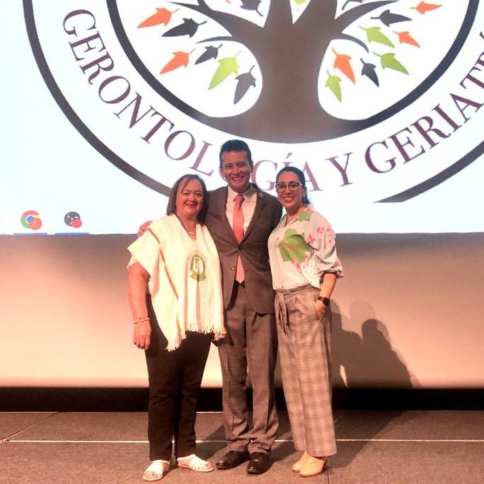 Colpensiones's tweet photo. #TeContamos 📸| Con intervenciones musicales y culturales 🕺🎵, @Colpensiones sigue haciendo presencia en el segundo día del Congreso #COMLAT, que organiza @ACGG_CO. https://t.co/e5OjhokIQf