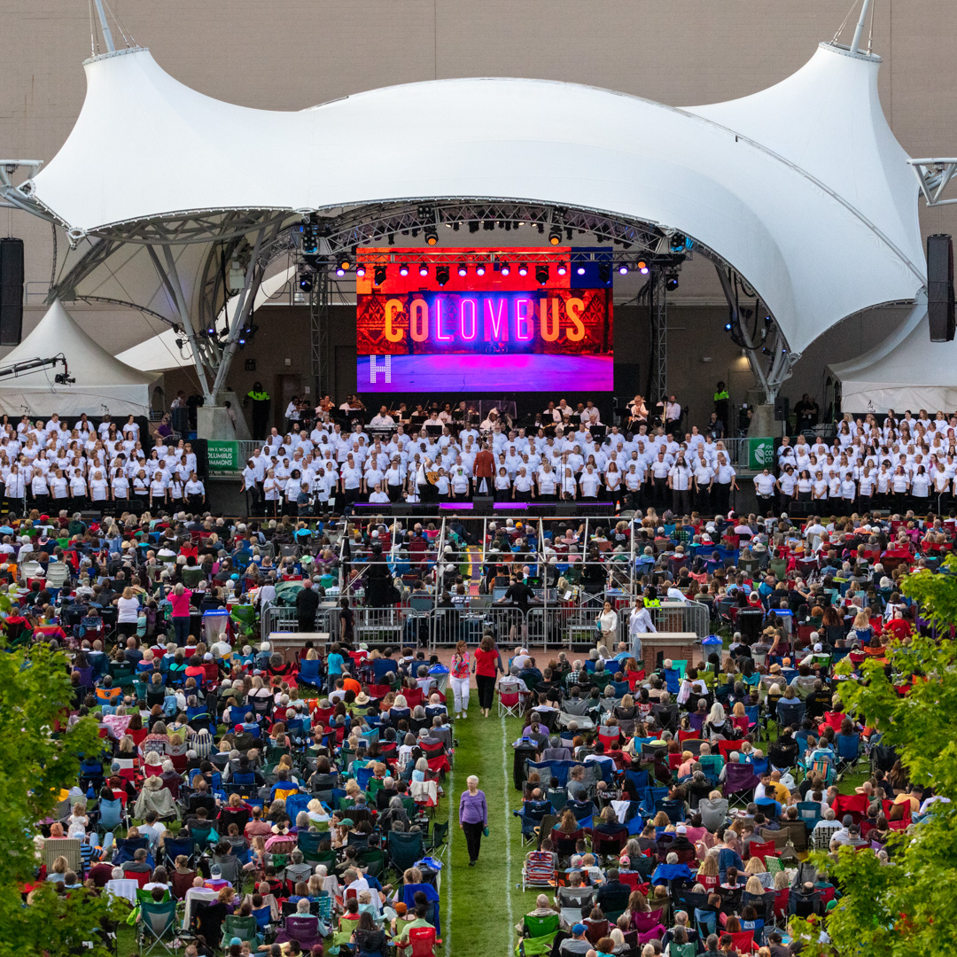 AndySpessard's tweet image. Rock me baby! My artwork is the backdrop for tonight’s Harmony Project. A concert for community. ❤💕😘💕❤ #harmonyproject