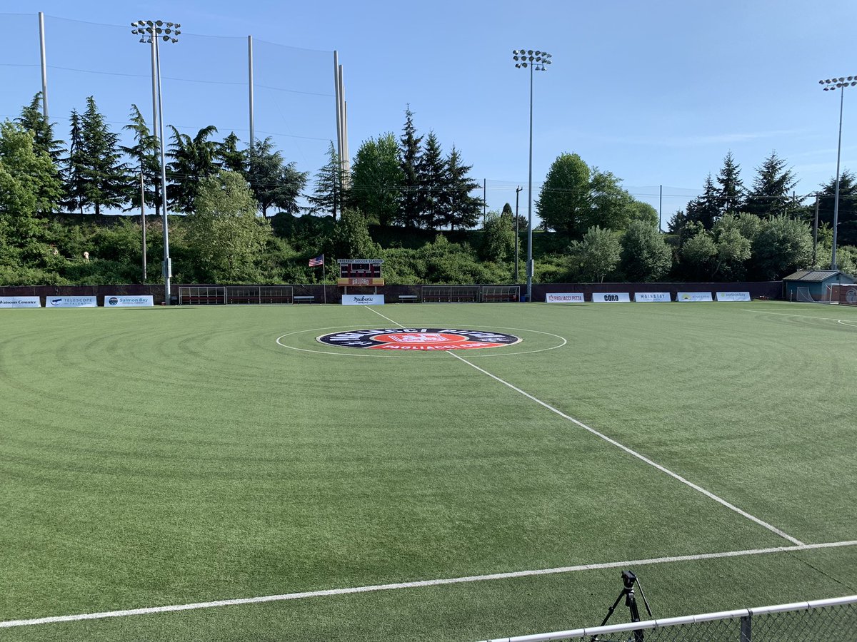 CSS_Futures's tweet photo. CSS live and EXCITED to be here for tonightβs @GoBallardFC match vs the Whitecaps U19!
@_LivLyons on photos tonight!
#BallardFC #UpTheBridges #WhitecapsU19 #VancouverWhitecaps #USLL2 #Ballard #Interbay https://t.co/WB5Me1ZVWi
