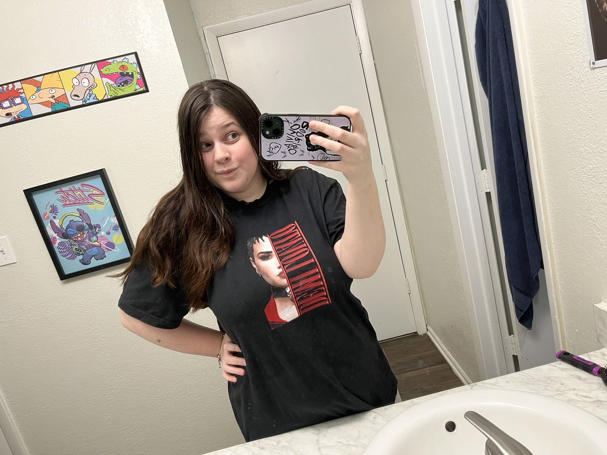 demigirlalways's tweet photo. got my @ddlovato shirt on to celebrate cool for the summer (rock version) 🔥🫶 https://t.co/PLYXigAOiR