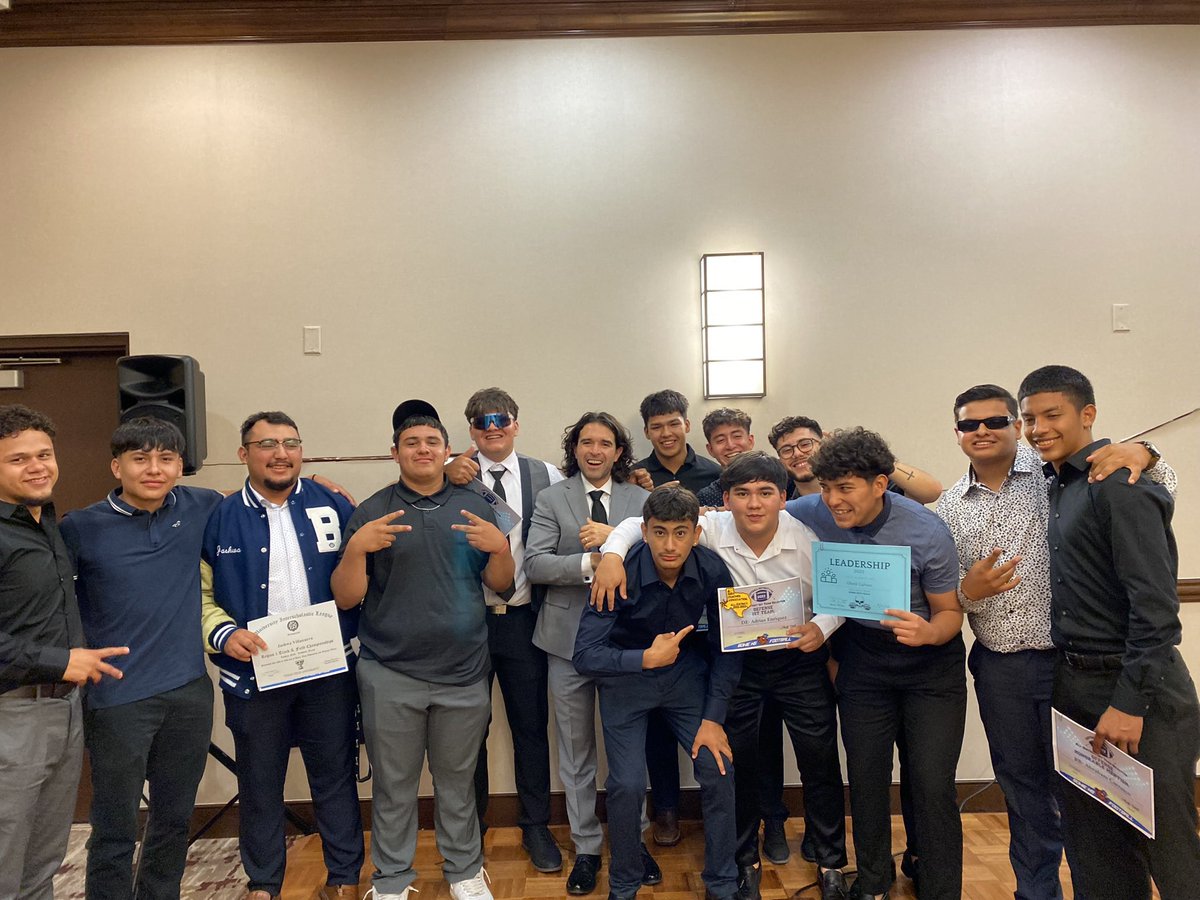 Abraham Monteros (@abemonteros) on Twitter photo Just another great day as a Coach in <a href="/ELPASO_ISD/">El Paso ISD</a> Love my Bowie Track Boys! Thank you Bowie All Sports Association. Just another great day as a Coach in <a href="/ELPASO_ISD/">El Paso ISD</a> Love my Bowie Track Boys! Thank you Bowie All Sports Association.