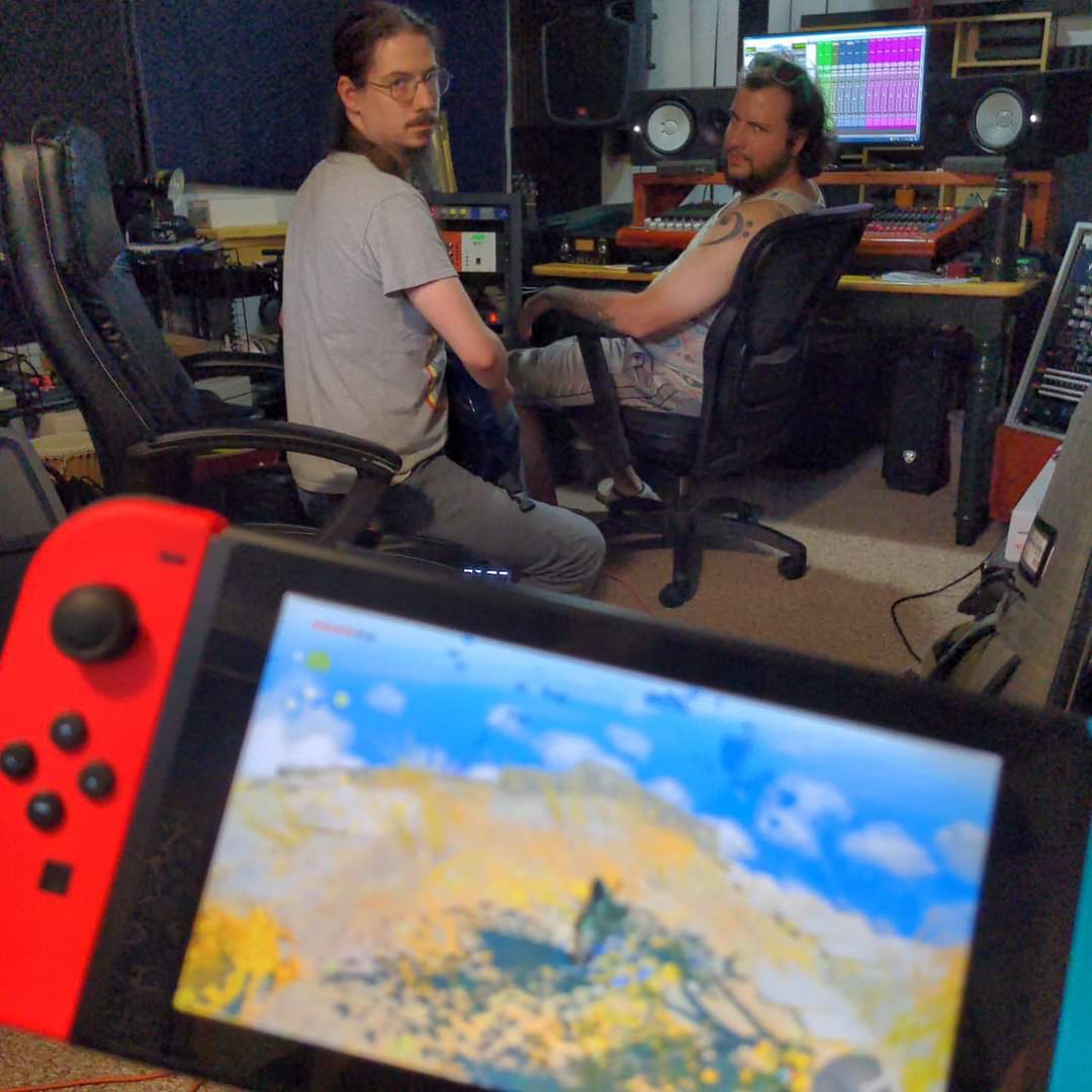 SovereigntyOma's tweet photo. Some of us have priorities... https://t.co/j9Oi1qNVEe