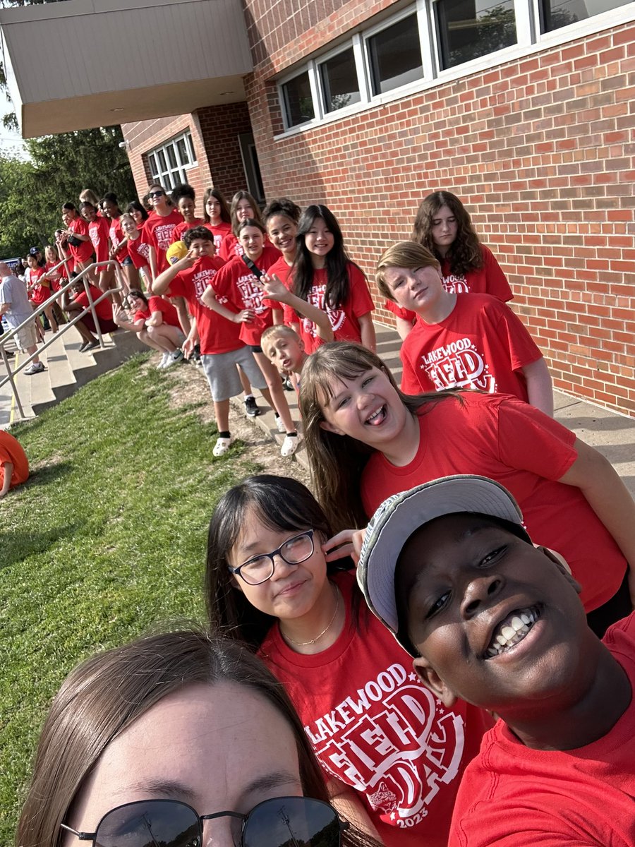 Allie Kelly tweet media