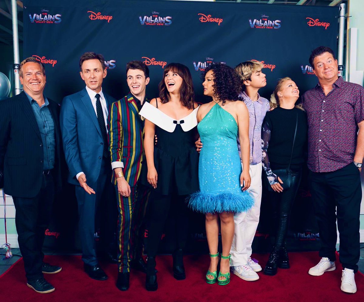 CPetey222's tweet photo. #thevillainsofvalleyview season 2 wrap party was the perfect ending to a great season. I hope you’ll watch this cast shine in our 1-hour, action-packed season premiere June 15th on @DisneyChannel and June 16th on @disneyplus So many surprises are coming your way! Are you ready?!! https://t.co/CIkRkBnYkw