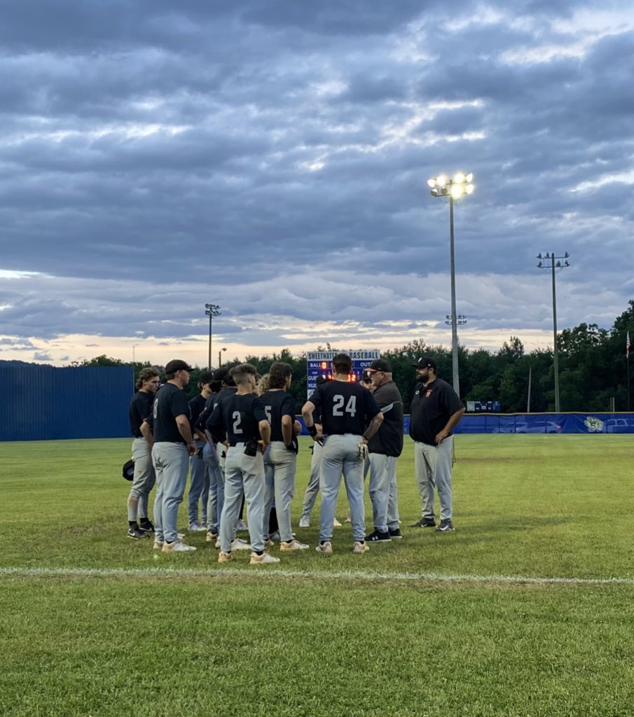 PFHS Tiger Baseball loses a tough substate series to Sweetwater. Heads high, Tigers. Great game. Great season. Always great to be a PF Tiger! #gotigers