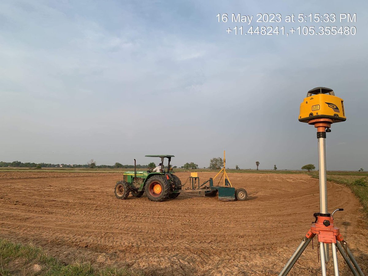 JhoanaOpena's tweet photo. Field demonstrations and FGDs in action! 
A package of tech (Laser leveling + drill seeders + certified seeds) for weed management in direct-seeded rice in Cambodia. 
@ACIARAustralia @JaquieMitch_UQ  @UQ_News @ScalingAgronomy https://t.co/kydKvLEaJ9
