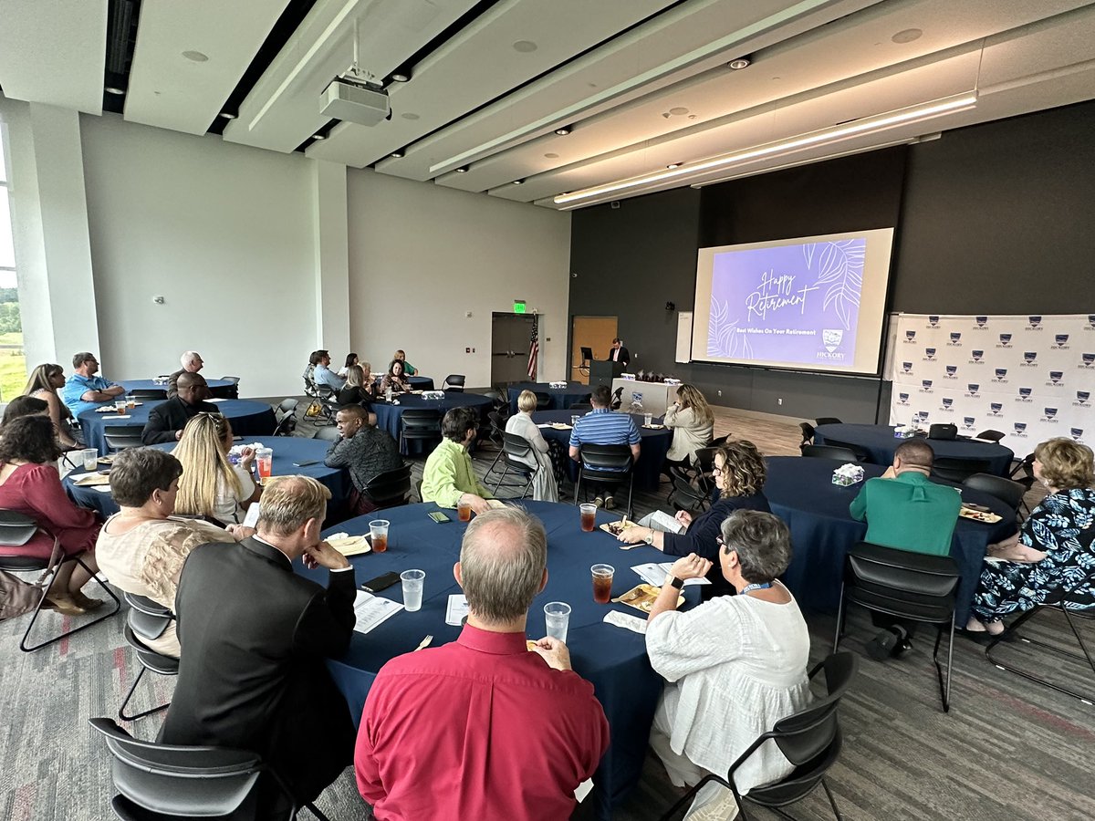 🎉✨ What a memorable evening it was celebrating our HPS retirees! We wish them all a fond farewell! ❤️