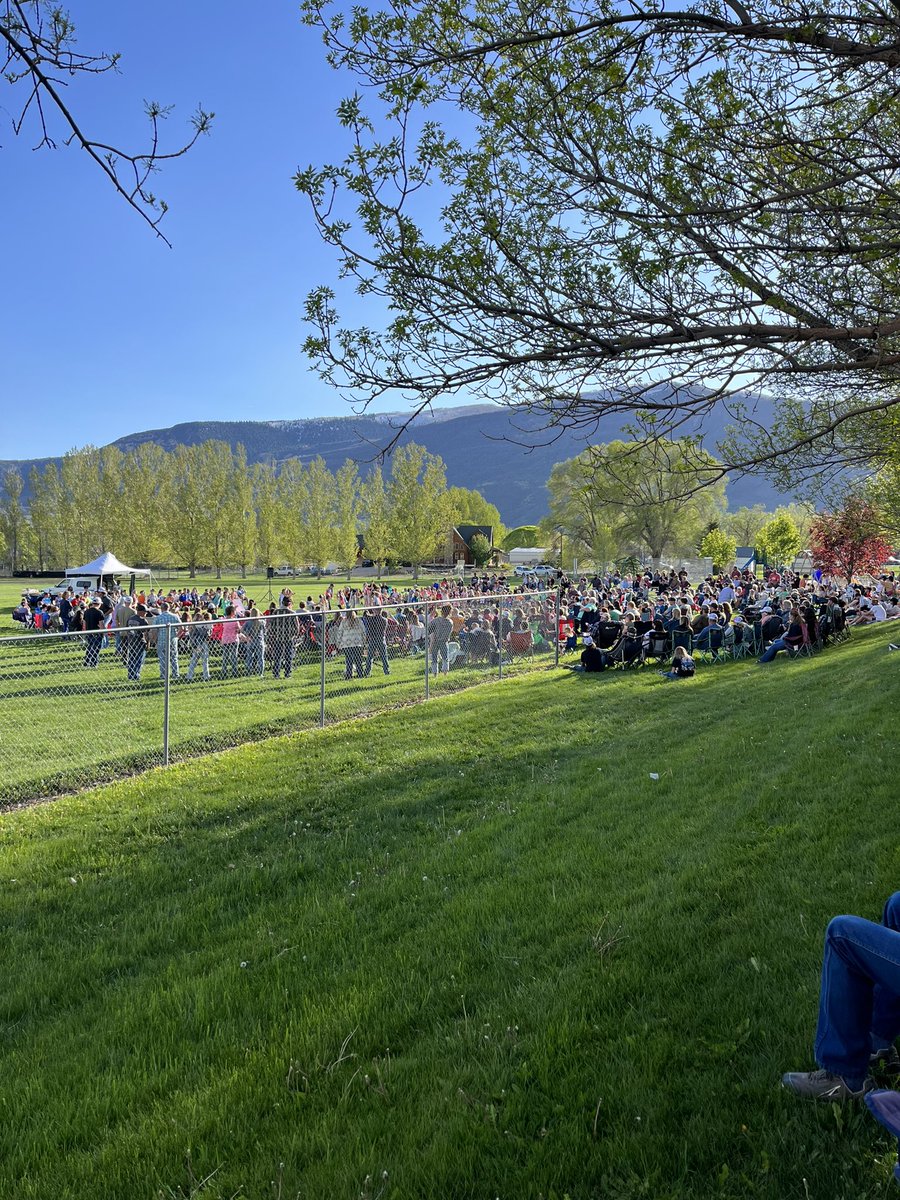 ault_nan's tweet photo. Could not have asked for a more beautiful evening for our great students at Fountain Green Elementary. It was fun to see the support! https://t.co/oiuPE9VJCc