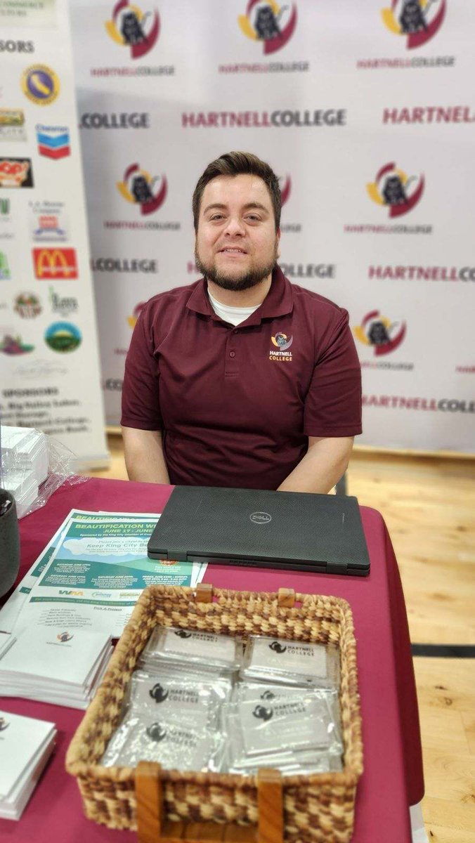HartnellCollege's tweet photo. Thank you King City Chember of Commerce for hosting us today at the Salinas Valley Fair!
#HartnellCollege #HartnellSalinas #HartnellCastroville #HartnellKingCity #HartnellSoledad https://t.co/AxVVkk8s2q