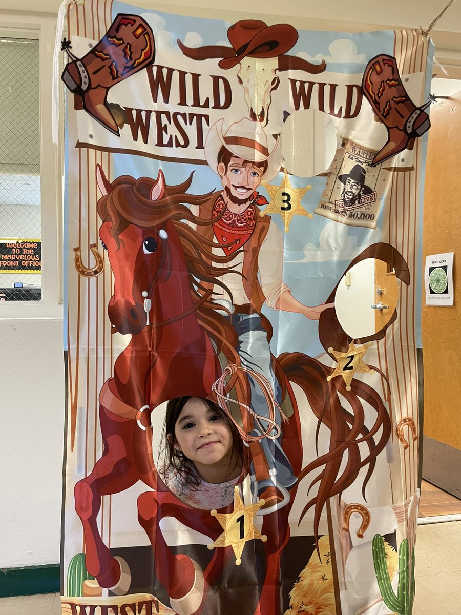 MrRiveraRobotic's tweet photo. Some one who is about to be 5 is excited about kinder round up! @dallasschools @SangerStallions #readyforkinder https://t.co/HmwwZJKlaV
