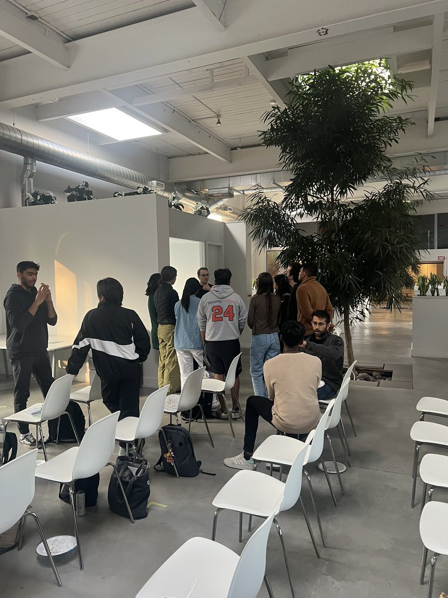 alexmcgregor22's tweet photo. Shout out to @chargelab cofounder and @NEXT_Canada alum Zak Lefevre for sharing insights and hosting us in your beautiful new space 🚀⚡️ https://t.co/b0rAcZnL1E
