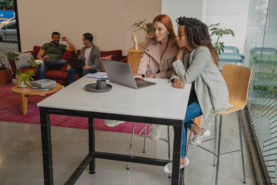 khemsok97's tweet image. Create meaningful indexes! It’ll help speed up query time and optimize your database performance. #Programming #Database #DBTips