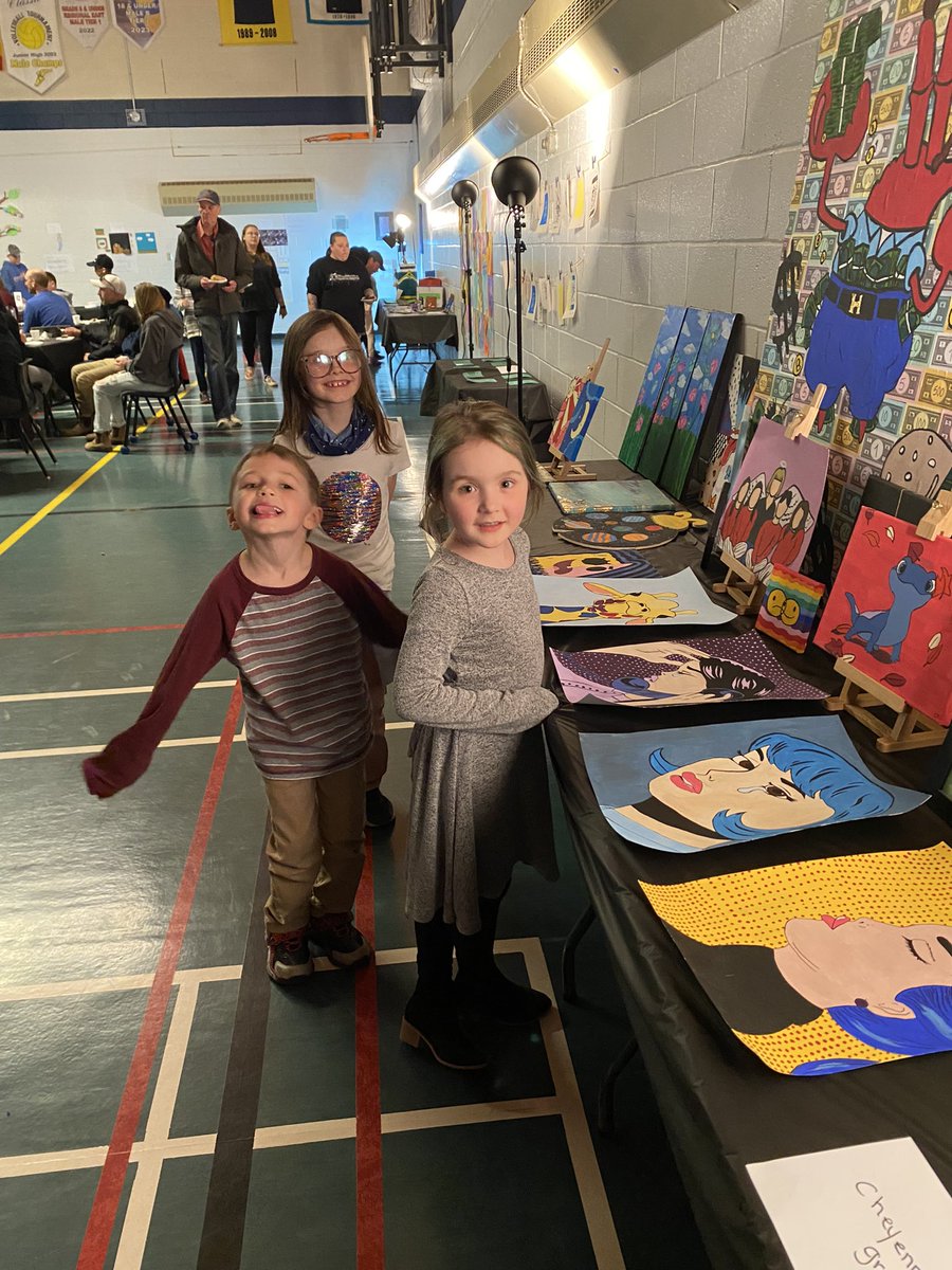 bishopwhiteNL's tweet photo. Our 1st Annual Arts Night! What a showcase of artwork, short films and stop motions all created by our students! 🎬🎥🎨🖌️📸 thank you to Ms Butler for her dedication to the students to pull of this event!  @NLESDCA @DonaldBPerry https://t.co/6xGzkN81TA