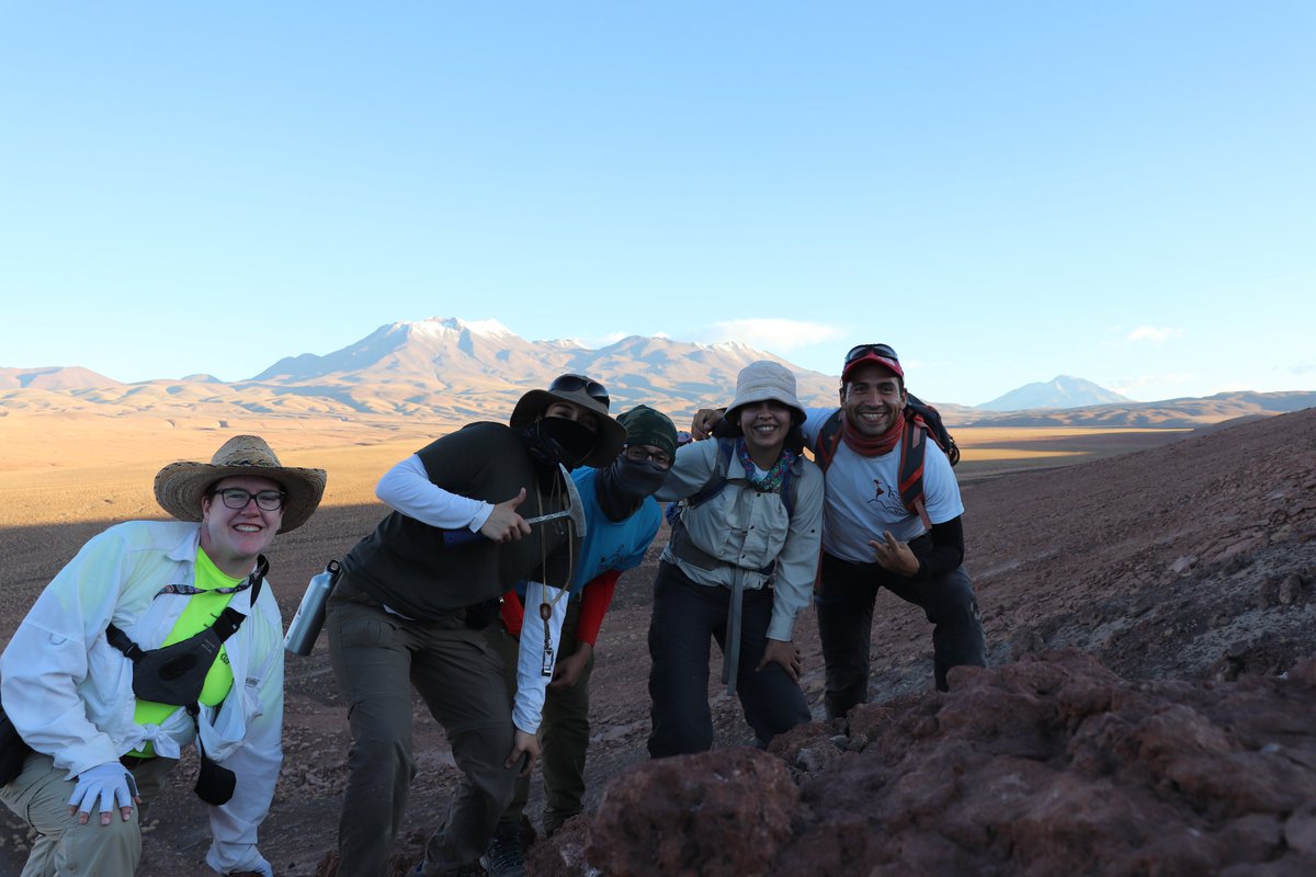 Ivanaa_26's tweet photo. Tilocálar sur, April 2023 with this amazing team: Msc. Mauricio Torreblanca, Undergrad Francisca Aguirre, Dr. Alison Graettinger and Dr. Gabriel Ureta. Experiment season is coming back in USA but first, great photos of our field time in Chile (home ❤) with @ckelarvolcanes . https://t.co/4Jq8M2NmkQ