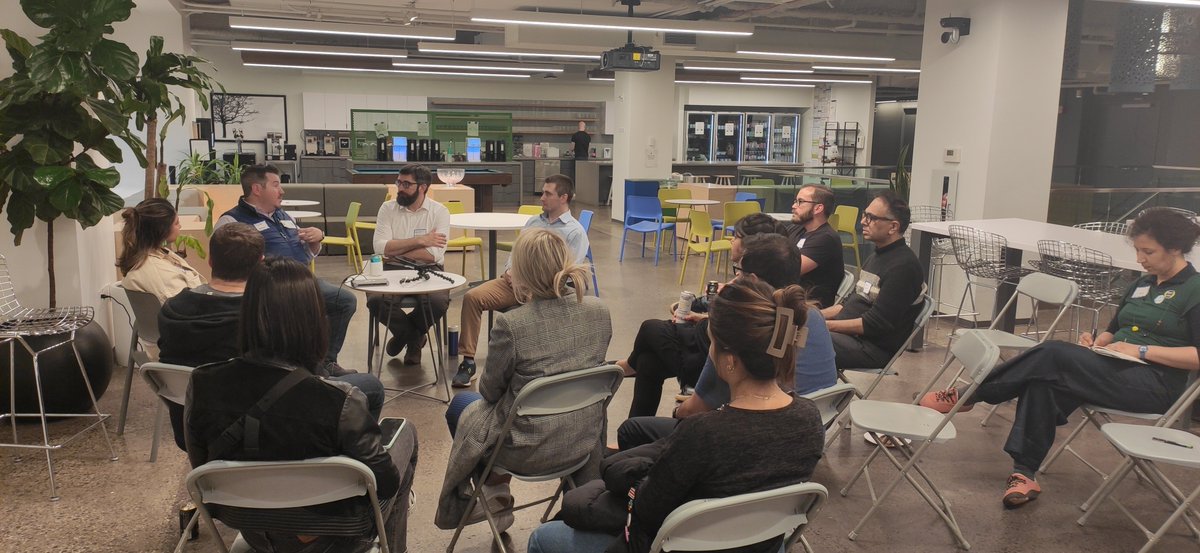 KatalinFogas's tweet image. Great conversations at the #APItheDocs meetup hosted by @kvantomme and @computrnerd at the @MongoDB office in New York 🗽🇺🇲
#developersuccess #APIeconomy #API #devrel #developerportal #technicalwriting #APIdocumentation