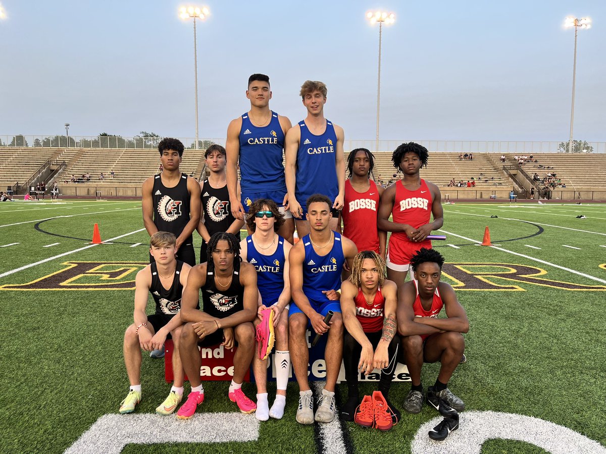 Congratulations to the 4x100m relay teams from @HHS_Warriors and @AthleticsBosse! Both are advancing to next weeks Regional. Good luck!