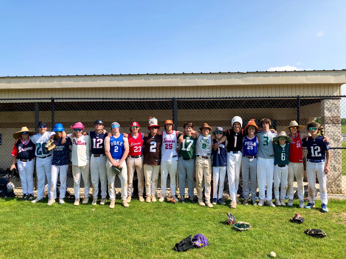 WT_VarBaseball's tweet photo. The boys went all in on Jersday 💪😤 https://t.co/hFKhfwY75V
