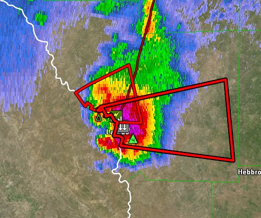 dosen03's tweet photo. Rookie analysis using #GR2Analyst: Remembering the Downburst event on May 21, 2017 Laredo, TX. Severe storm, wind damage, hail, flood. Strong impacts in northwestern part of the city, McPherson up to Mines Rd.  [corrections, missing data accepted @HeatwaveKGNS ] #laredo #laredotx https://t.co/swFdHWjIY7