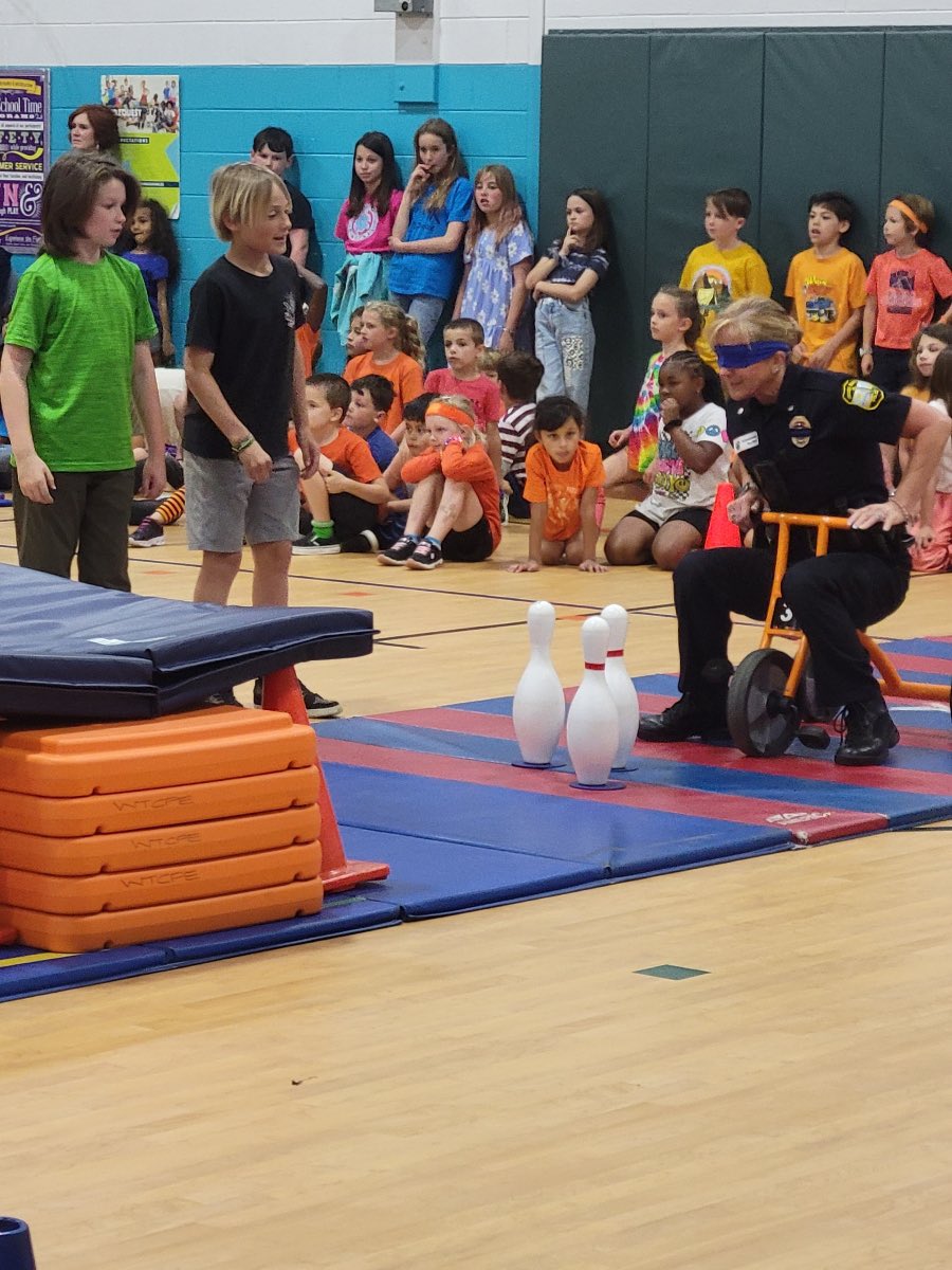 We wrapped up our SCA Sponsored Kindness Week with a Kindness Spirit Assembly! Thank you to <a href="/VBPD/">Virginia Beach Police Department</a> <a href="/VirginiaBeachFD/">VBFD</a> and members of our military for joining us <a href="/WTCookeSchool/">WT Cooke School</a> today! <a href="/vbschools/">VBSchools</a> <a href="/CardwellTeachMe/">Michala Cardwell 🦋</a> <a href="/roshhape370/">R. Sheryl Harps</a> #casadecooke