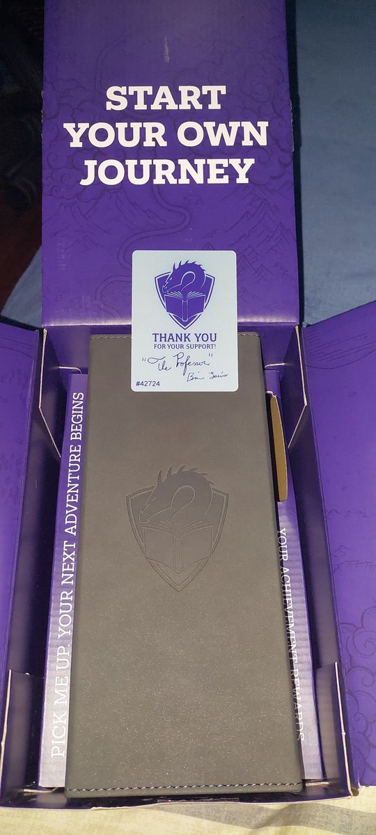 Niko_Raigor's tweet photo. Its finally arrive to the other side of america, best deckbox ever.
Greetings from Chile @TolarianCollege   💖 @Gamegenic_ https://t.co/DnWN9Kln7B
