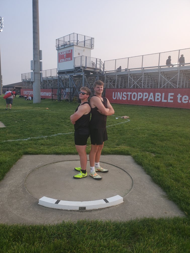 🚨SECTIONAL QUALIFIER🚨

<a href="/luke_messinger/">Luke Messinger</a> throws a PR 55’ 6.5” to take 3rd and hit the automatic advancement mark on to Lafayette for the Regional!

<a href="/Elaw5115/">Evan Lawrence</a> also PR’s tonight, throwing 53’ to take 5th. Now we wait to see about a callback…