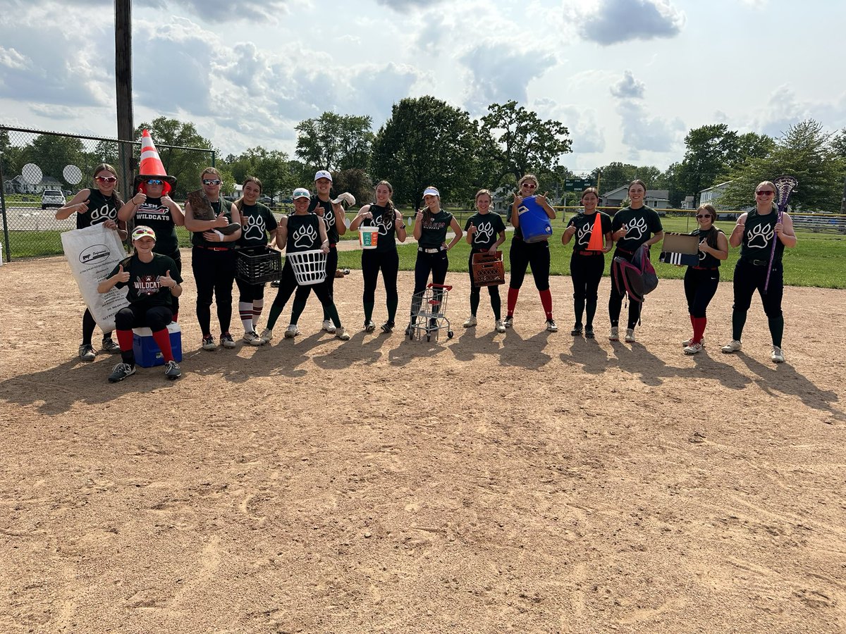SalemLadyCatSoftball tweet media