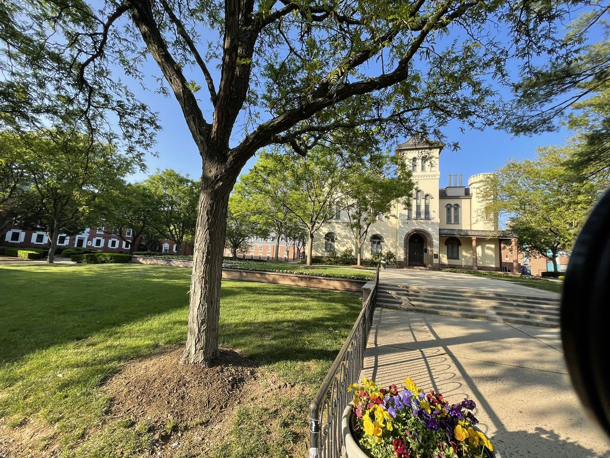 College Pragmatics 🏛🎓 tweet media